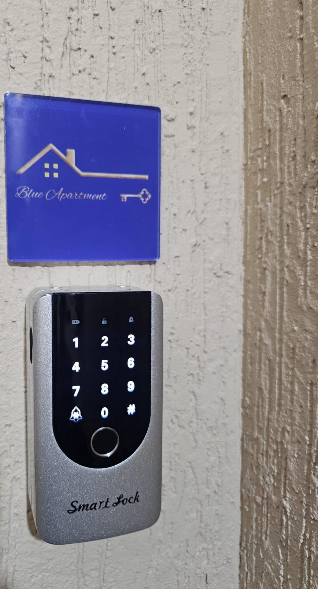 Apartamento And Blue Roma