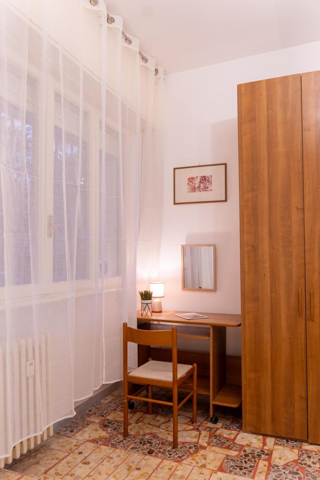 Home Stay Roma Bed & Breakfast *