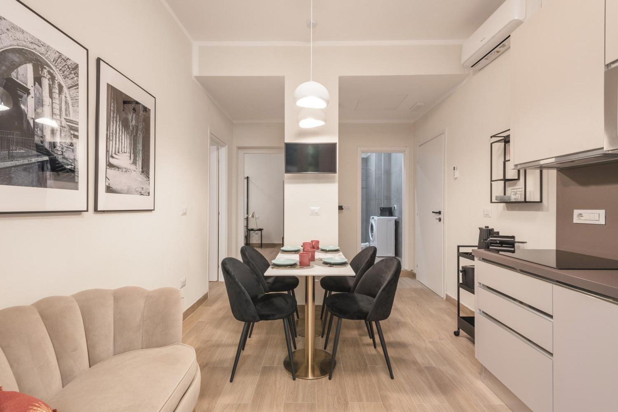 C1 Class Apartments, 2 Delux, Max 6 Persone Distante 15 Minuti A Piedi Da Fontana Di Trevi * Rome