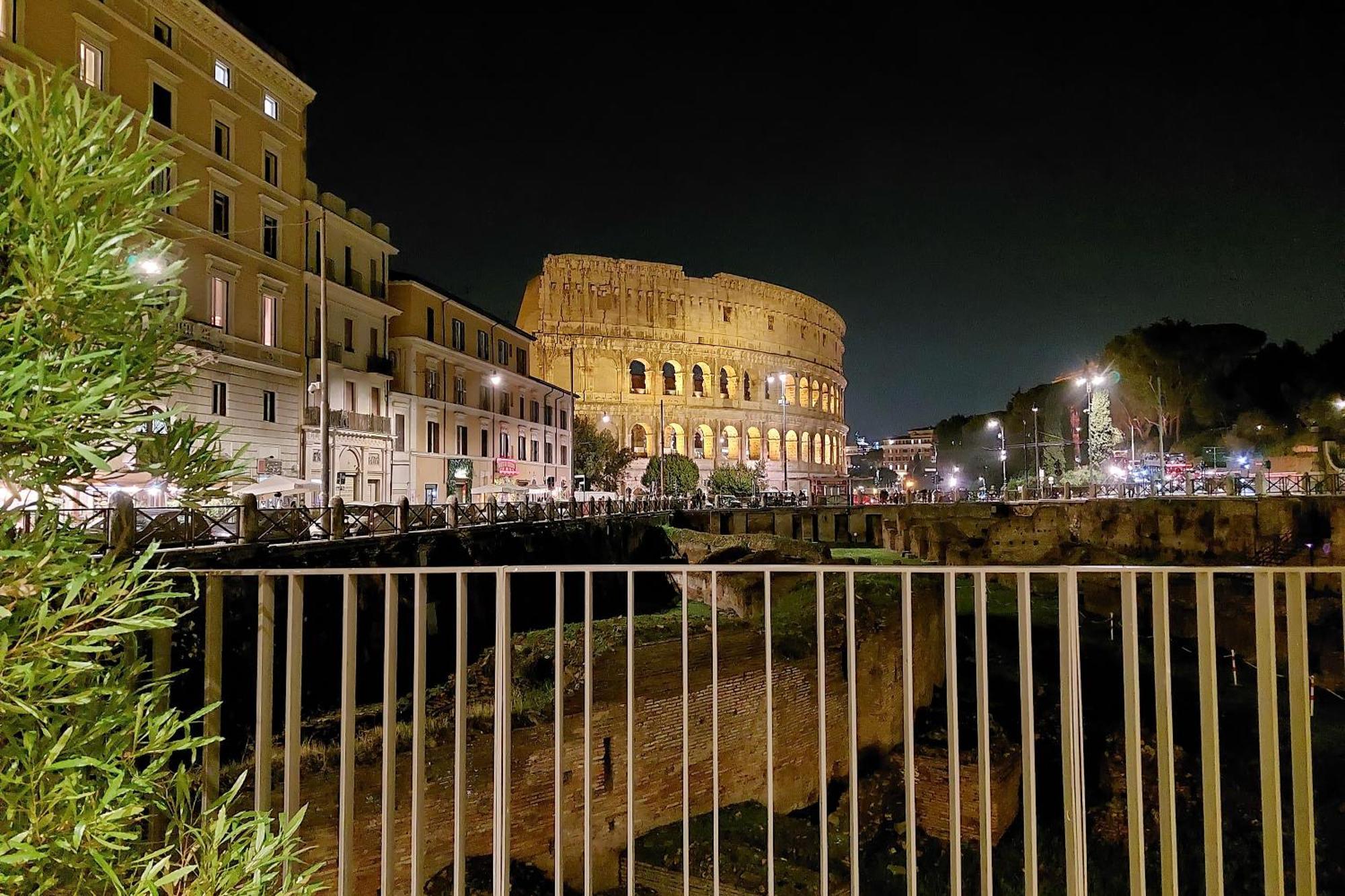 Luxury Domus 2 *
