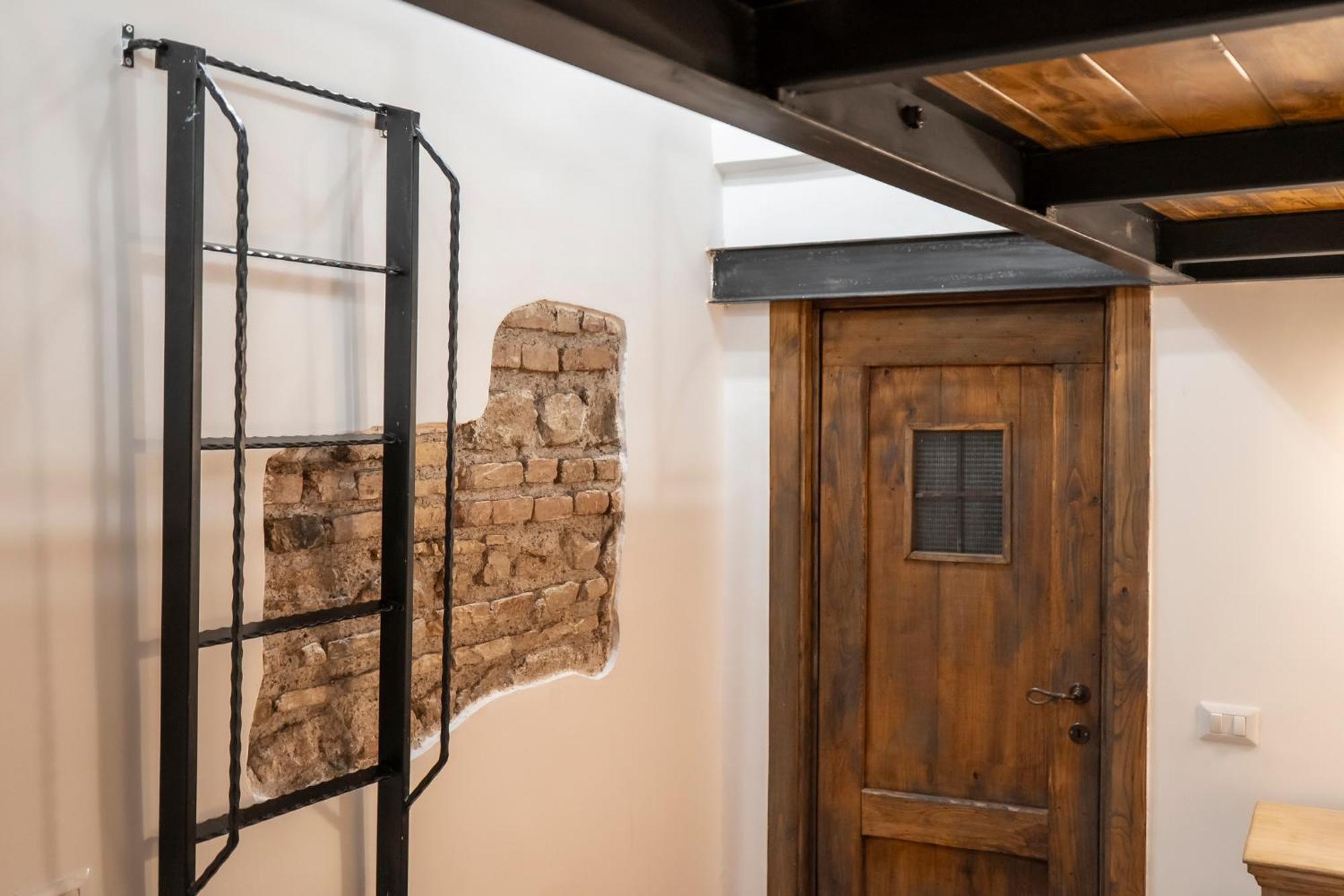 Domus Castle Colosseum - Rione Monti Apartamento *