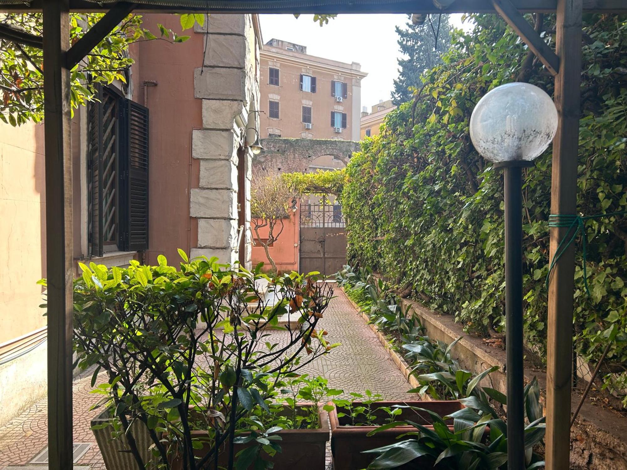 Statilia Urban Retreat * Roma