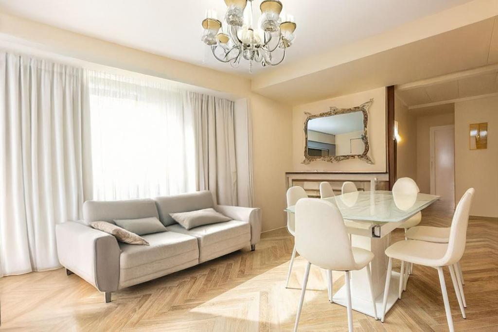 Realty Company Pantheon Appartamento *