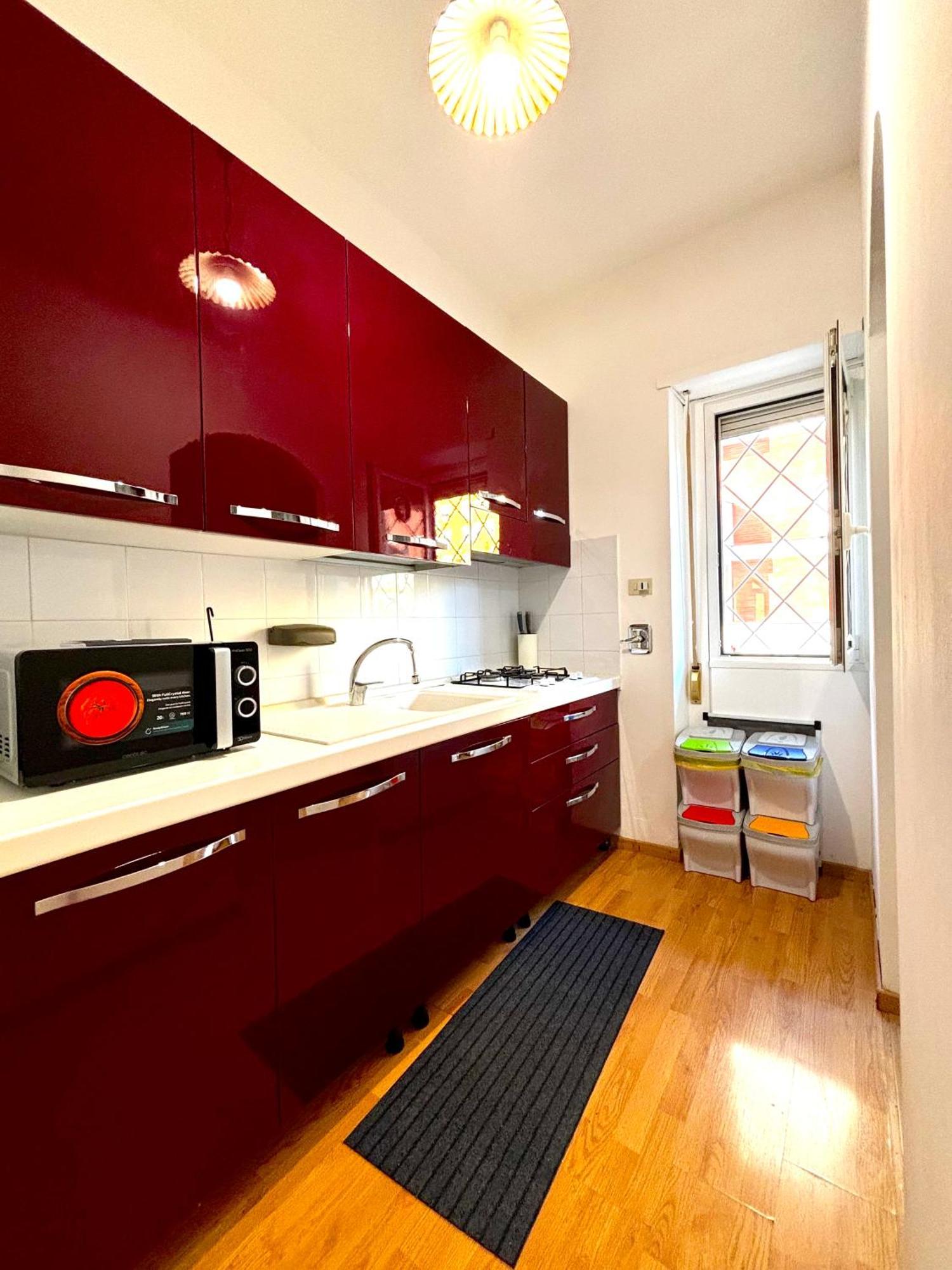 Gecko, Cozy At 5min From Metro, Bus, Tram Appartamento Roma