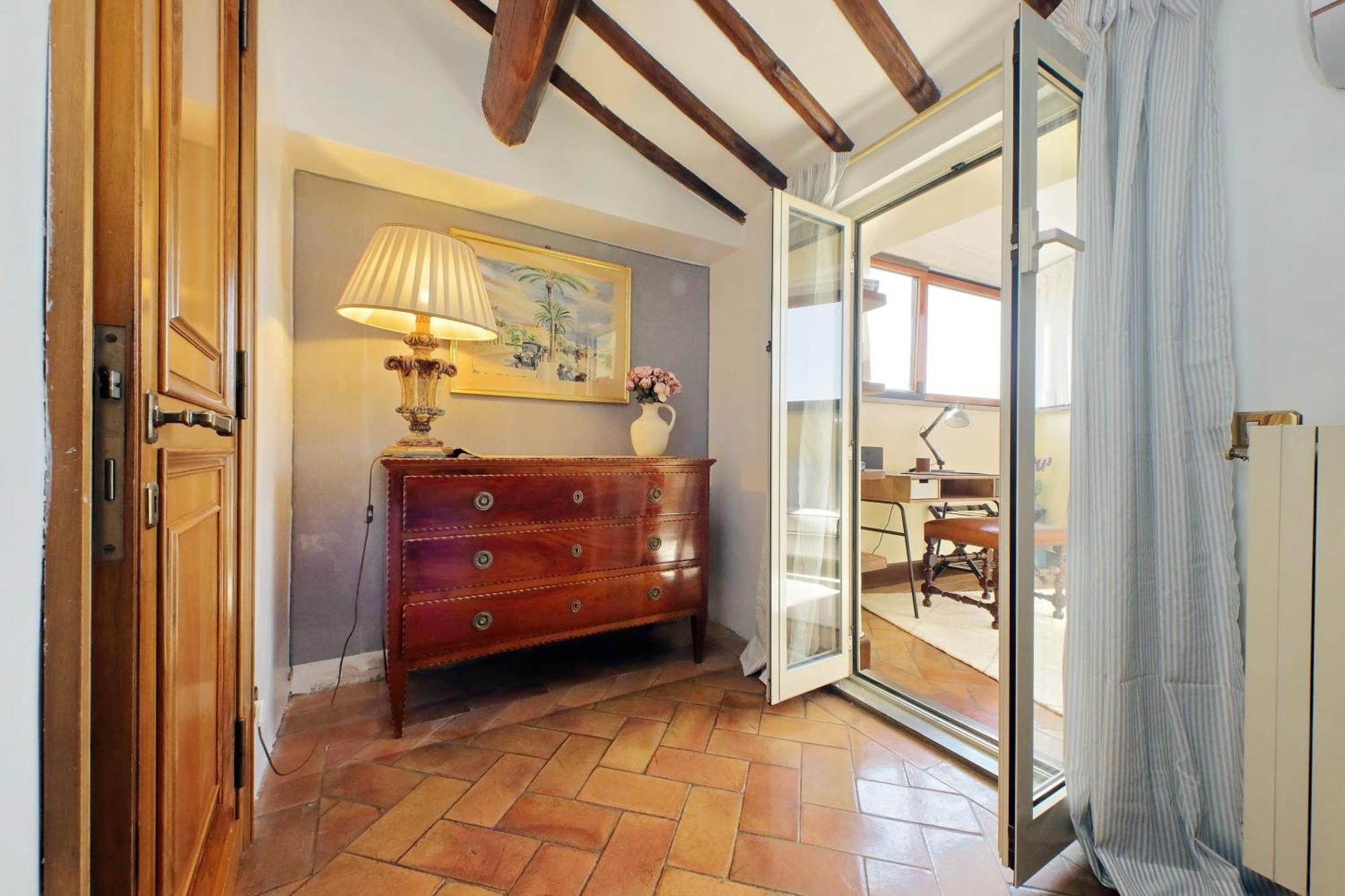 Homestay Rooftop - Foro Lux