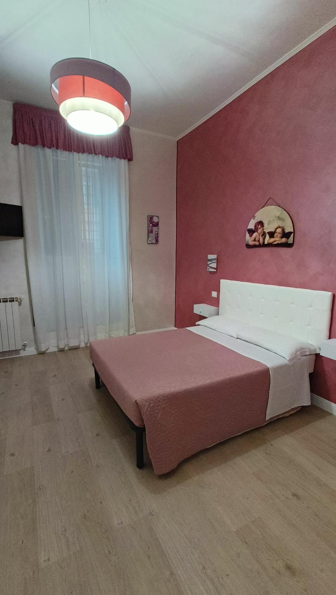 Principe Amedeo Hotel 2*