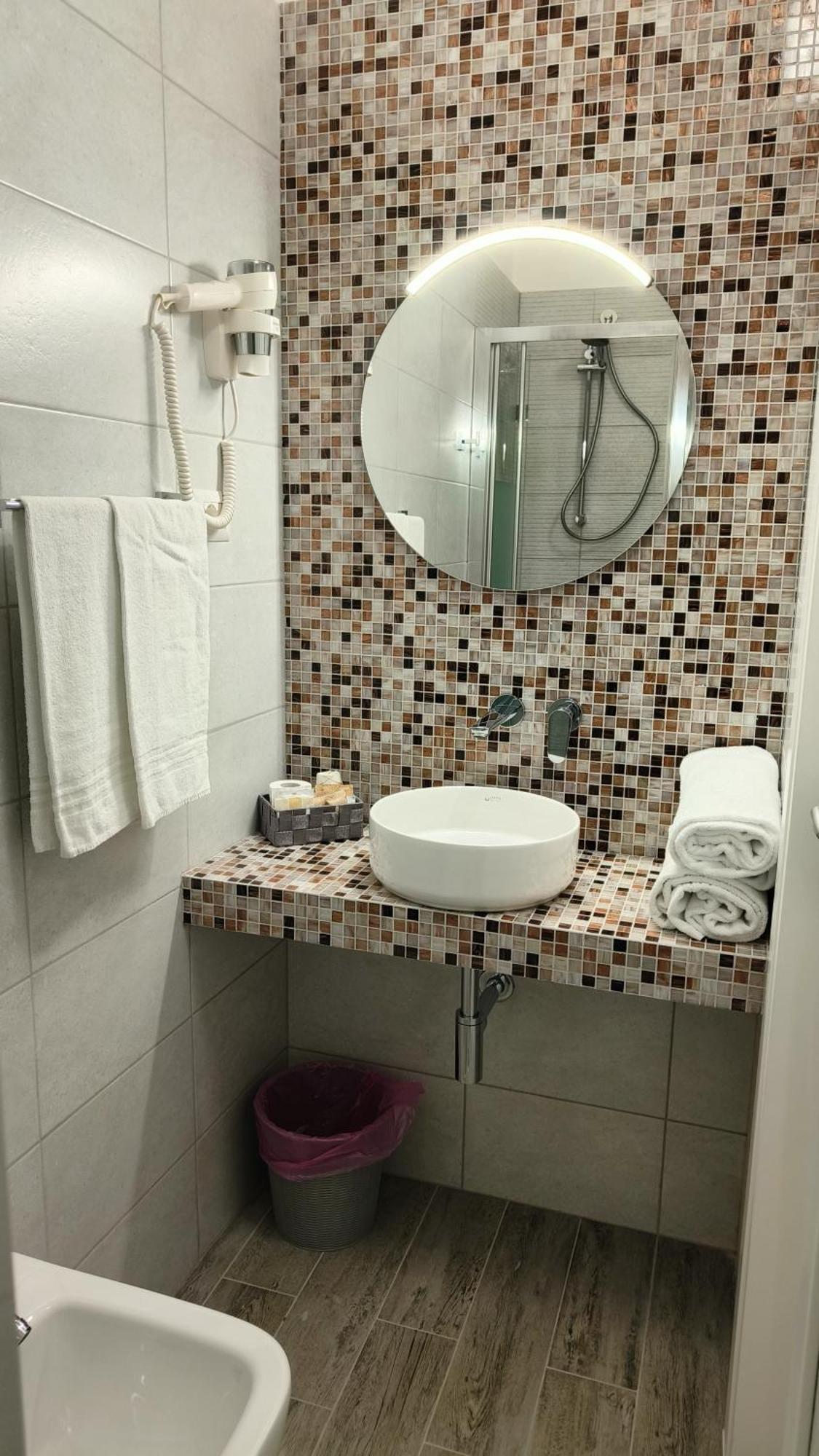 Principe Amedeo Hotel 2*