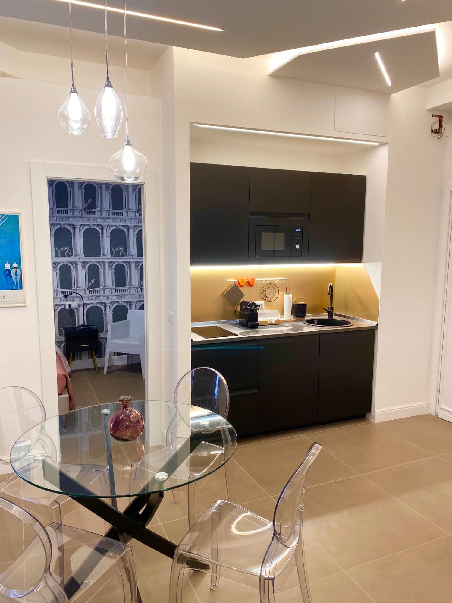 Appartamento Marmellata Suites, Vicino Al Colosseo Roma