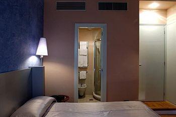 Hotel Mangili Rome