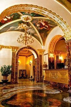 Des Epoques Hotell 3*