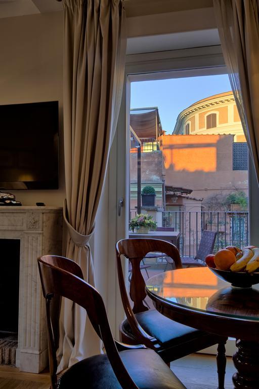 Hotel Trevi Palace Luxury Rom