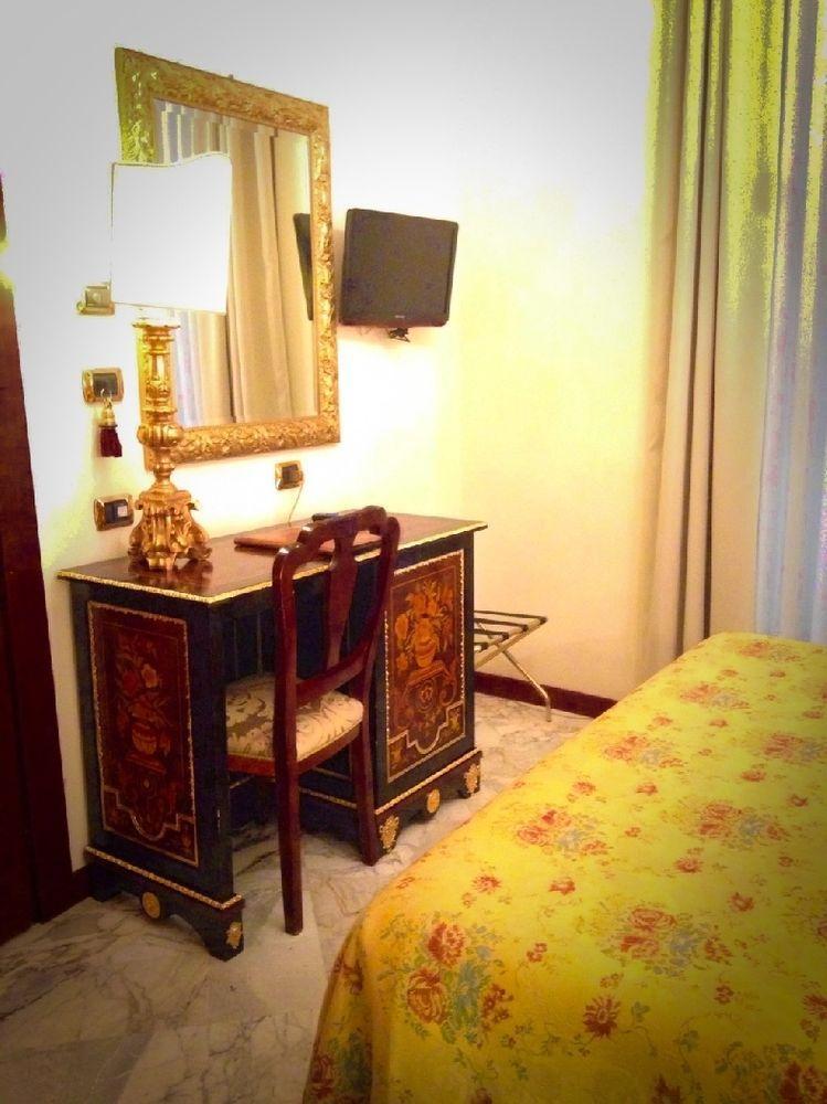 Des Epoques Hotell