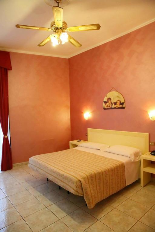 Principe Amedeo Hotel 2*