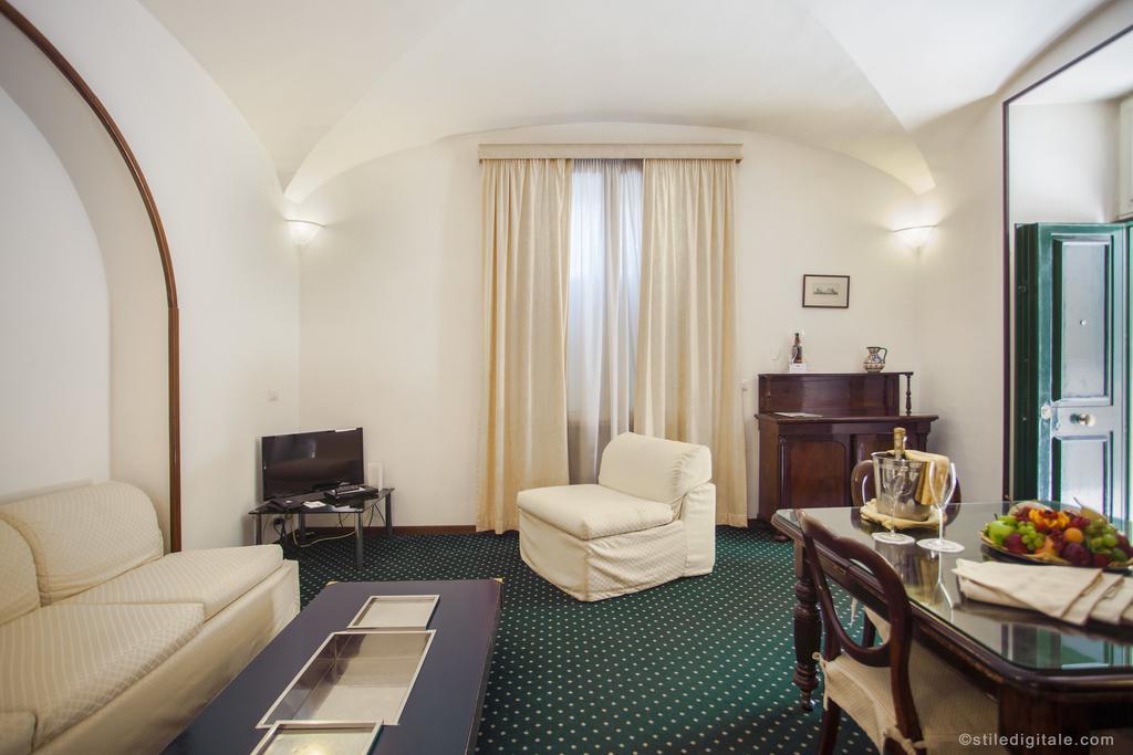 Aldrovandi Hotel