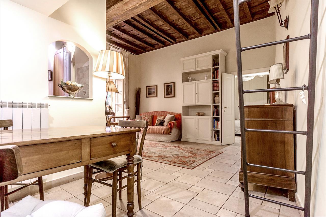 Palazzo Farnese Historical Apartamento Roma