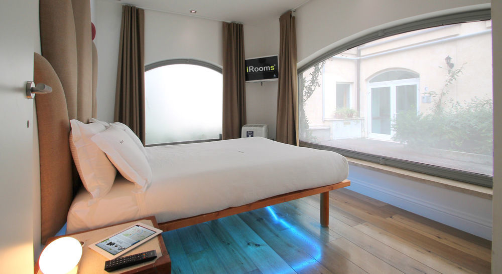 Irooms Forum & Colosseum 4* Roma