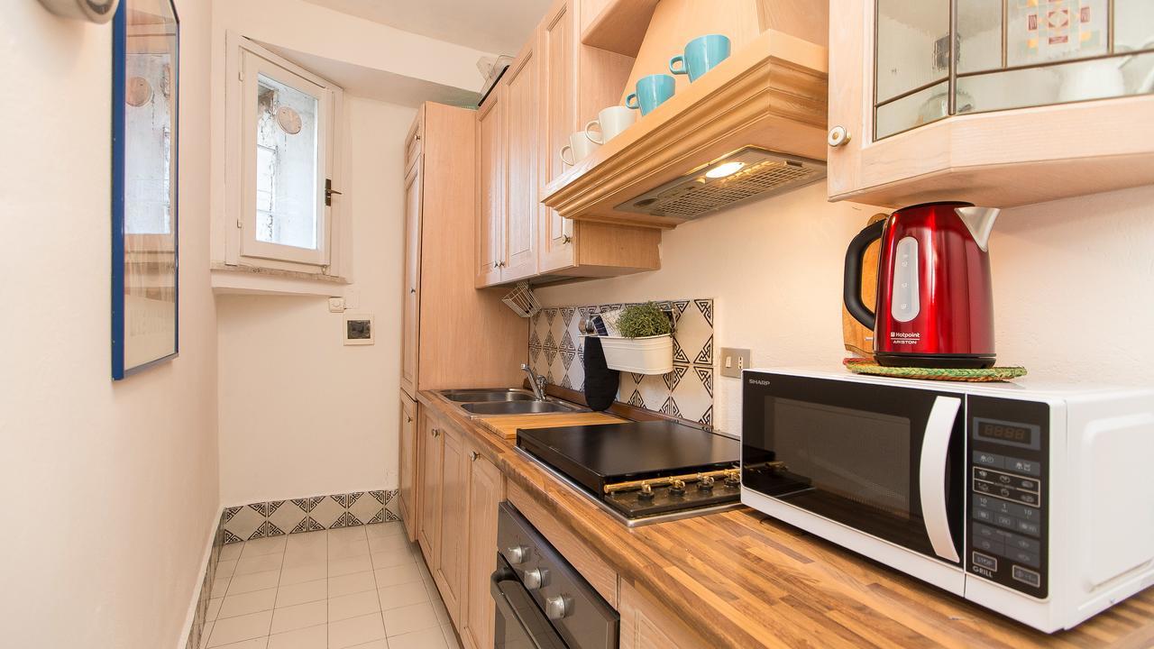 In Panieri Terrace Apartment
