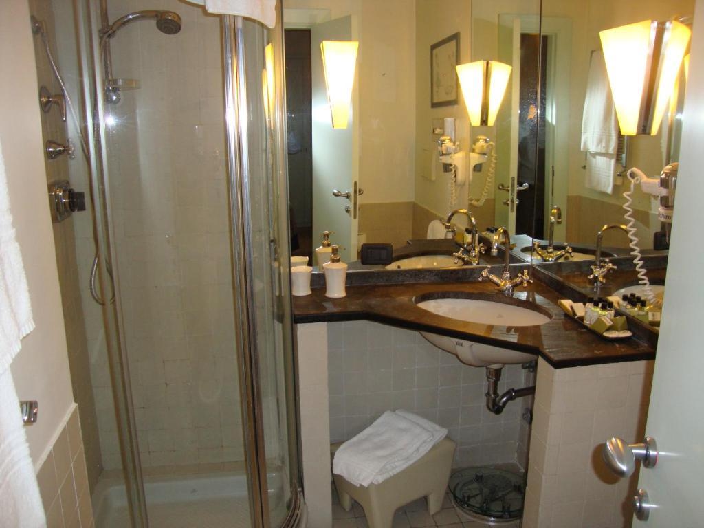 Mangili Hotel