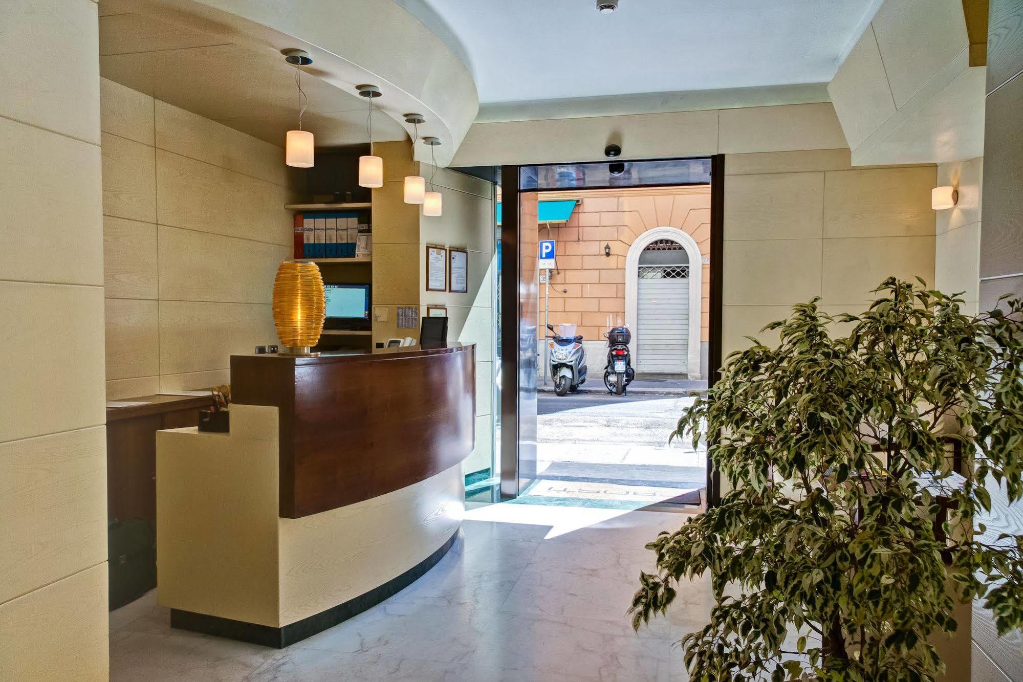 Hotel Crosti 3*