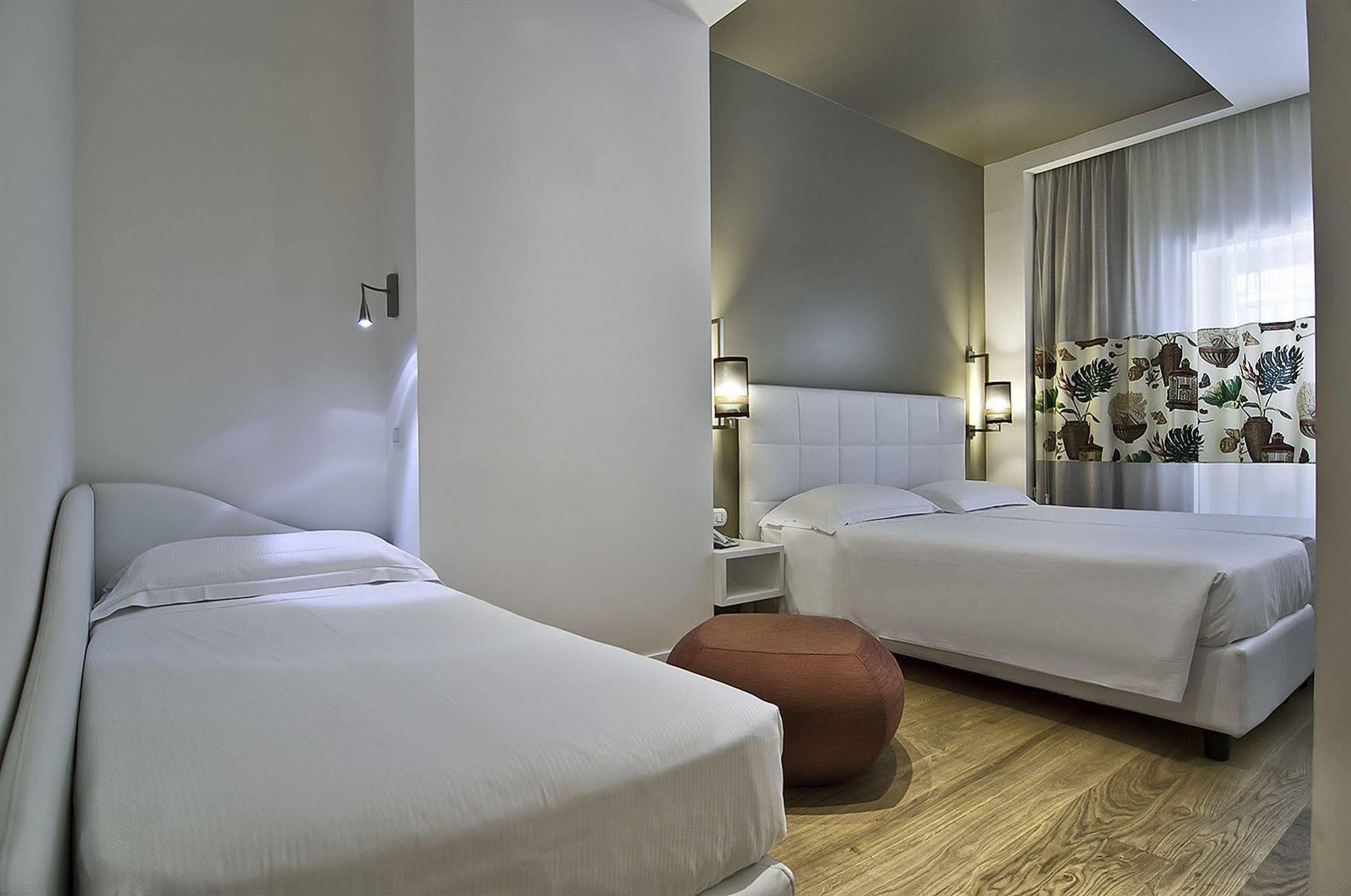 Hotel Caravel 4*