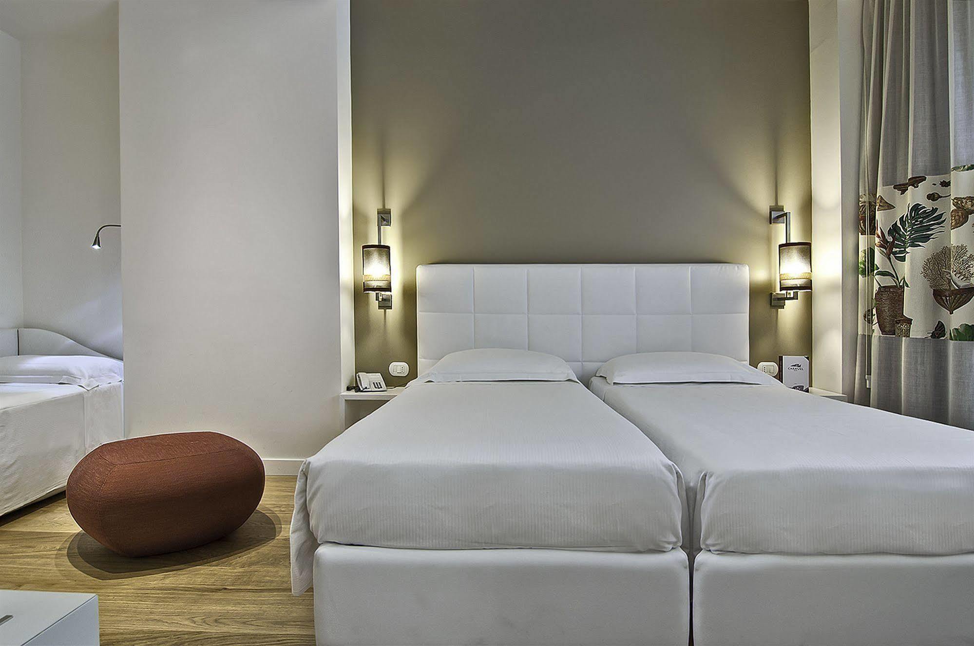 Caravel Hotel