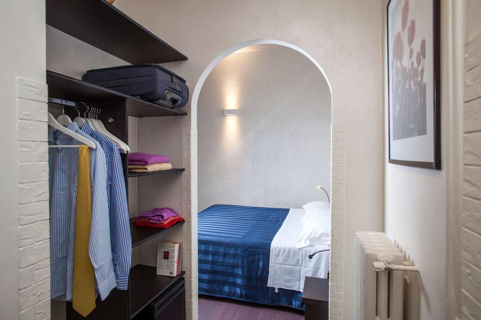 Residenza Dorò- 24x7 Check-in 2* Rom