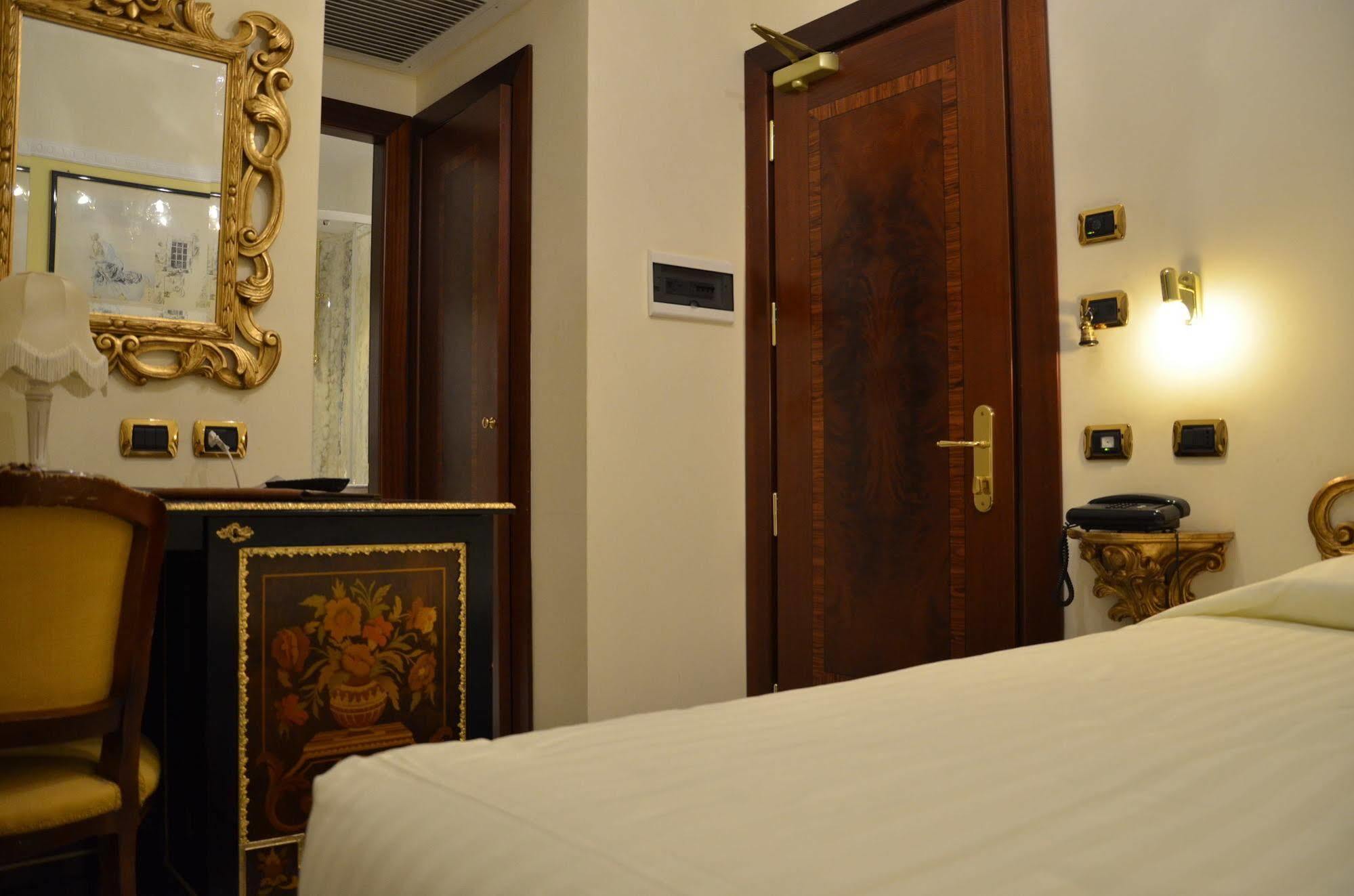 Des Epoques Hotell