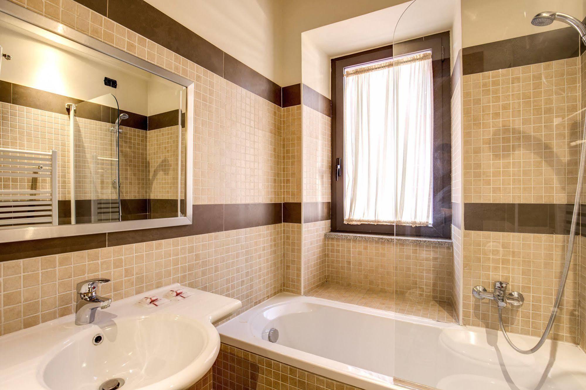 Hotel The