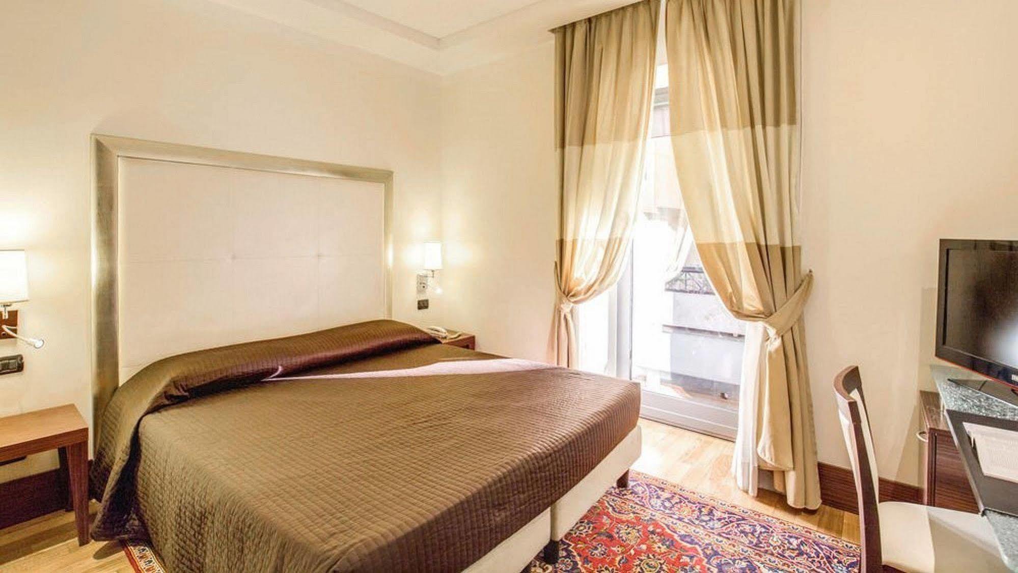 Hotel The
