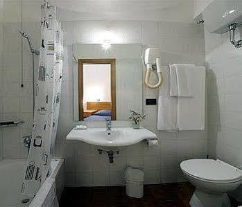 Ascot Hotell Roma