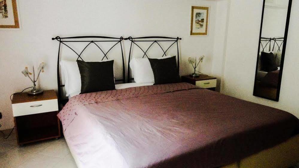 Suites Holiday Rooms Affittacamere *