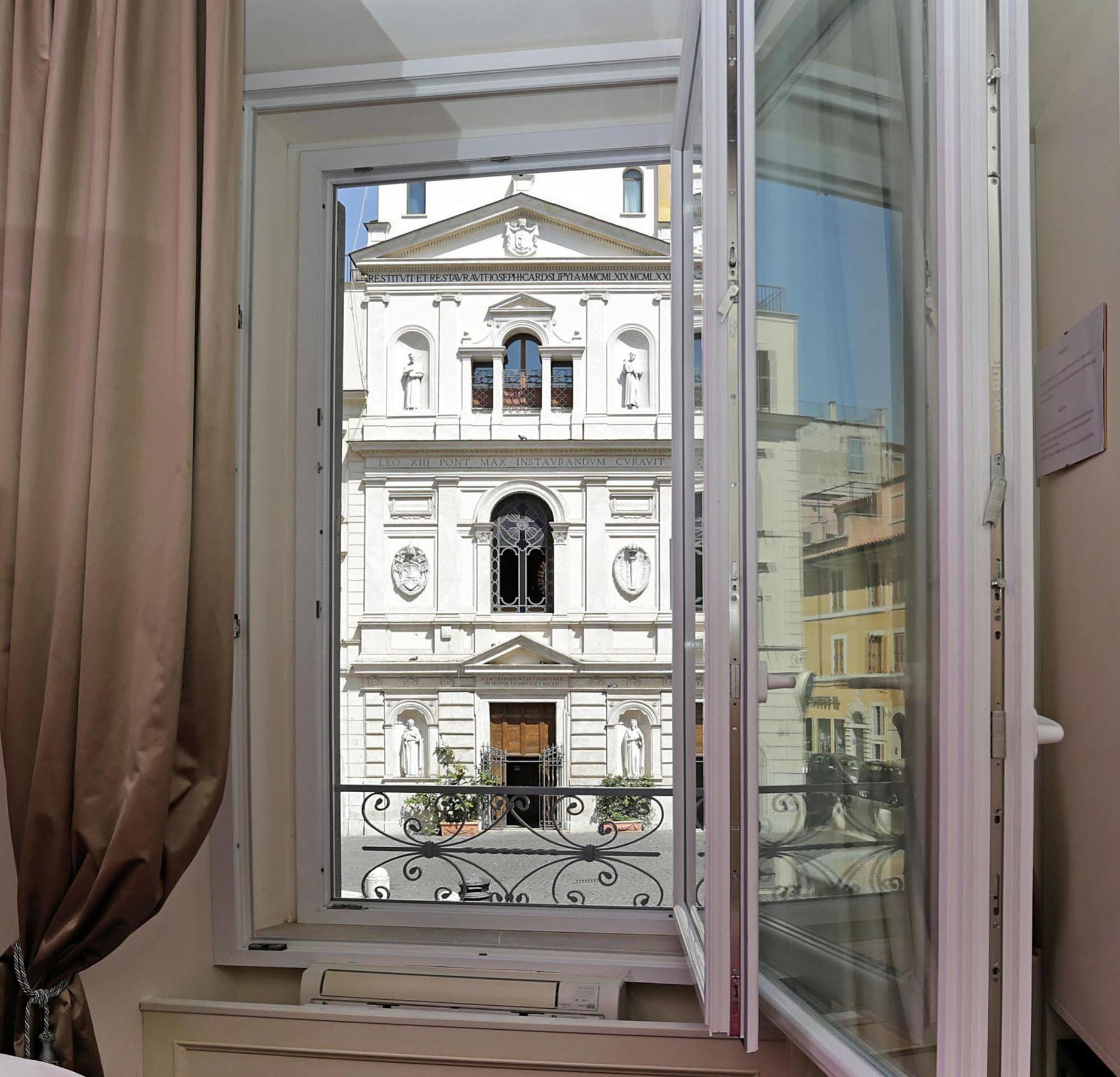 Gjestgiverier Piazzetta De' Monti