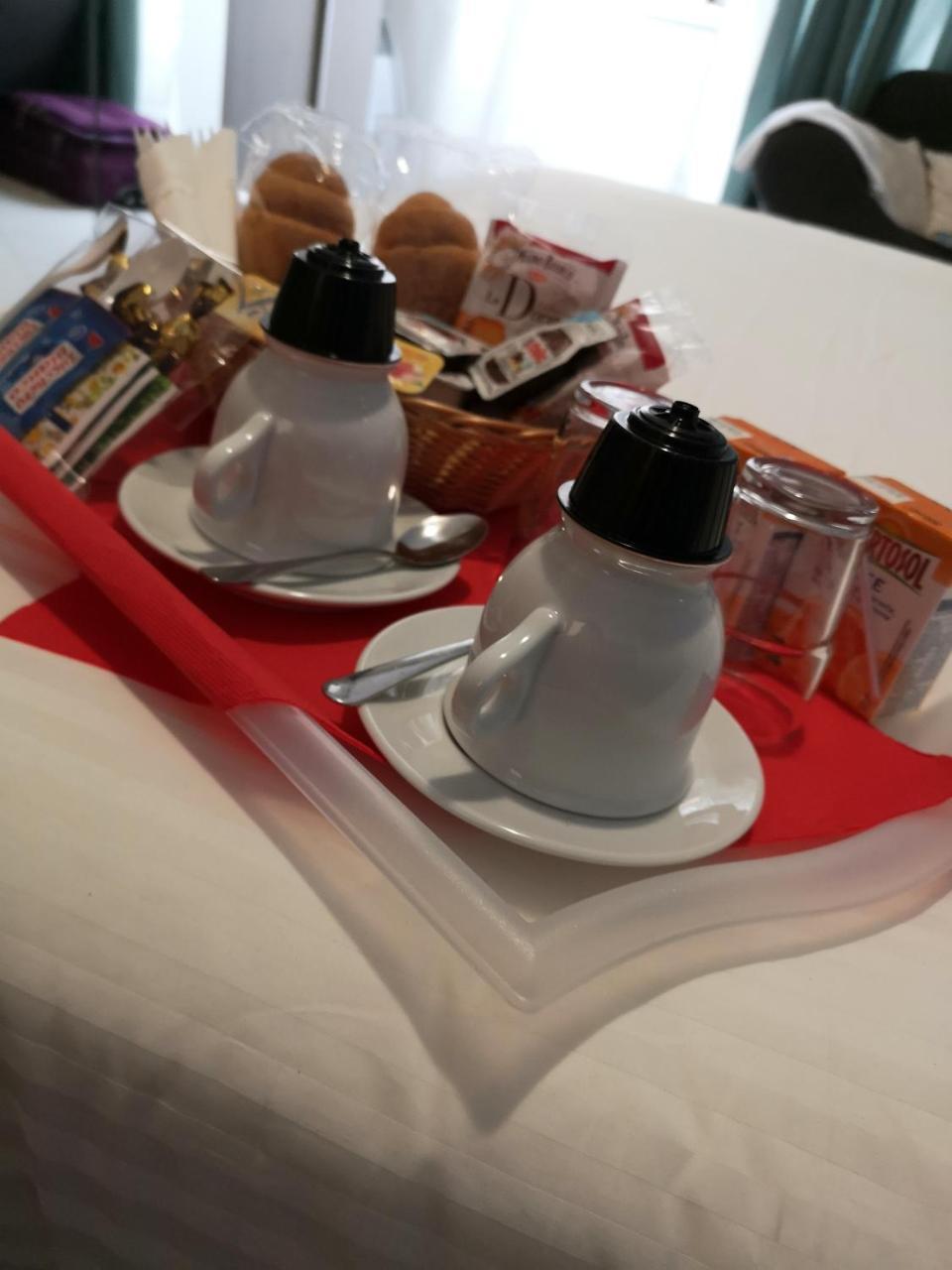Suites Holiday Rooms Affittacamere *