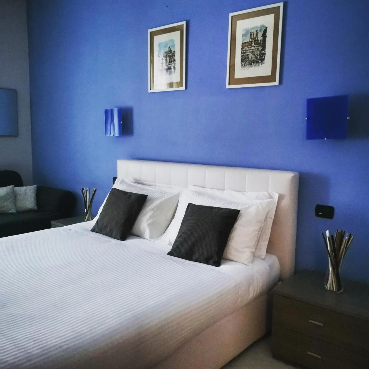 Affittacamere Suites Holiday Rooms *