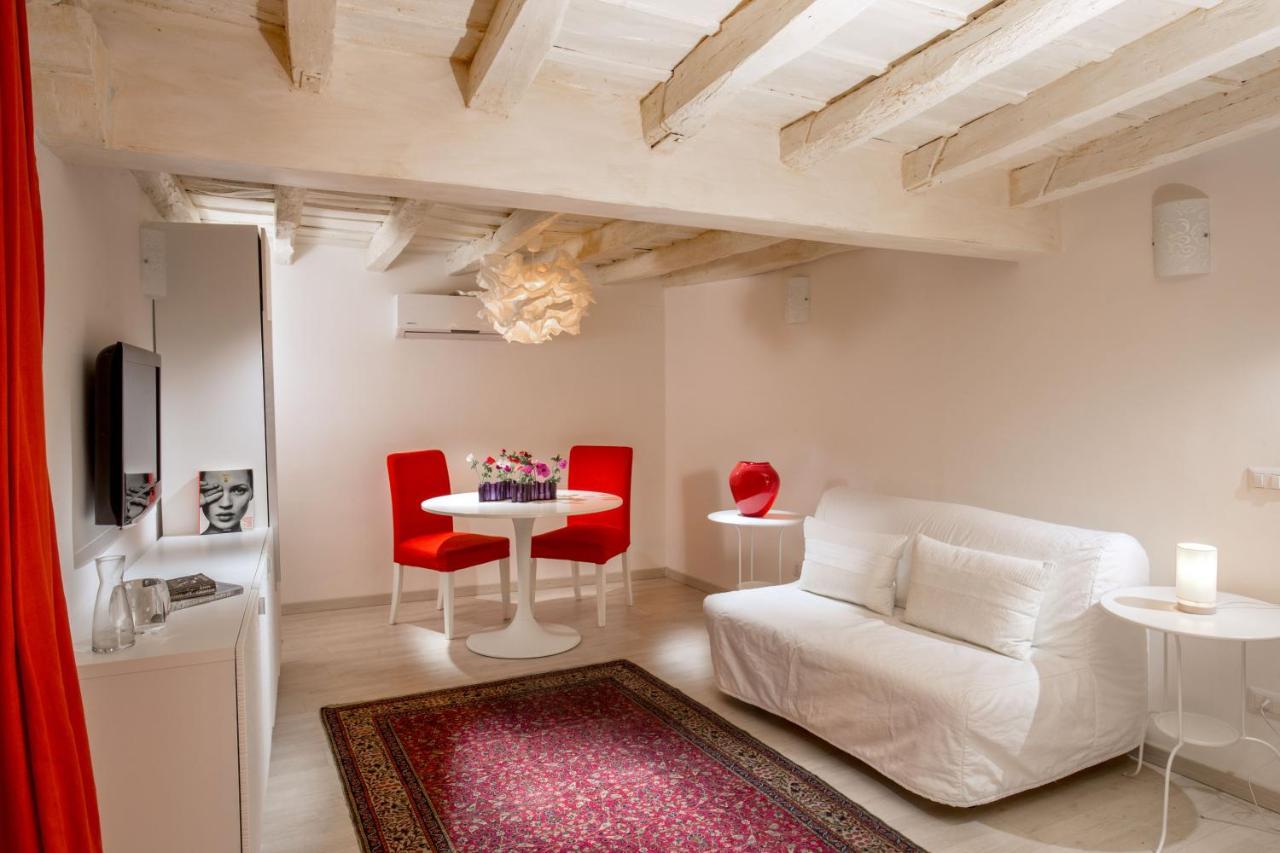 Boutique Campo De' Fiori Hotel 3*