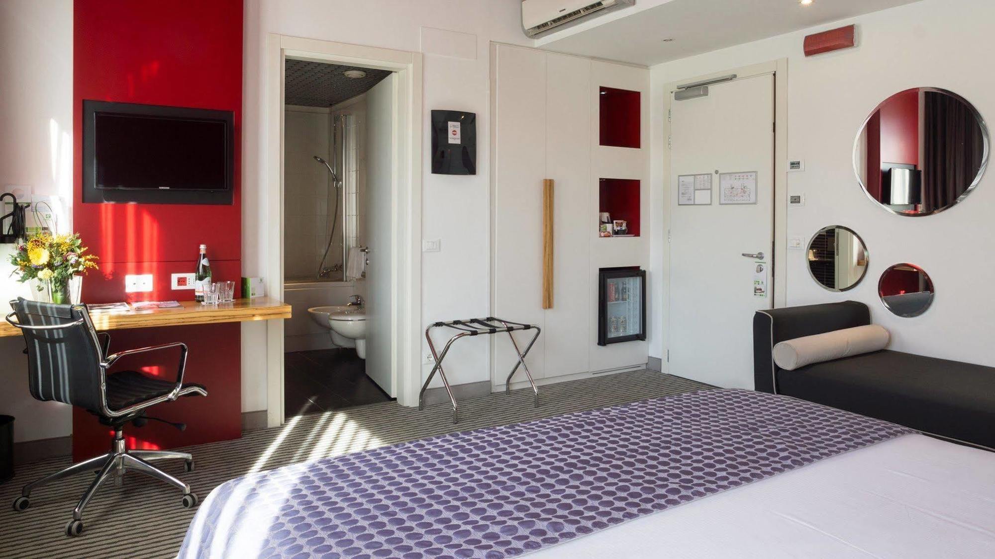 Pisana Hotel Roma