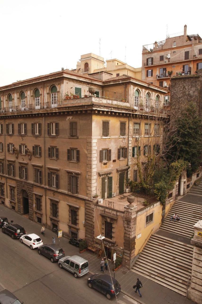 Pensión Duca Di Cavour 3*