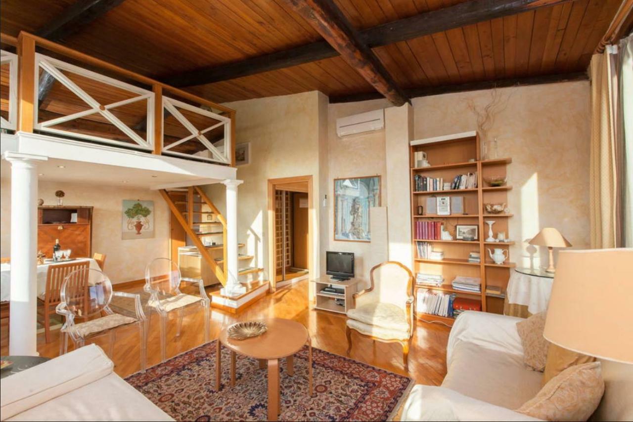 Apartamento Amazing Panoramic Artist's Loft Spanish Steps Roma