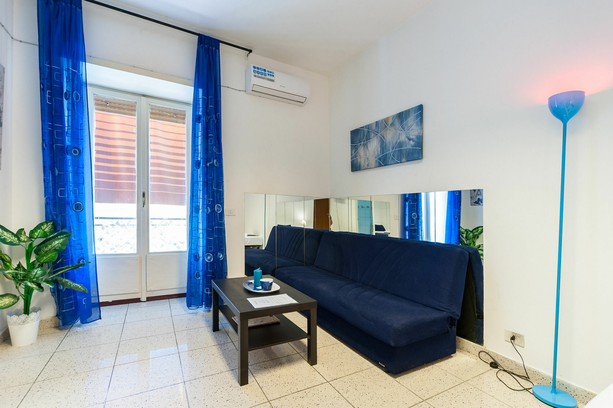 Hosting Flats Roma