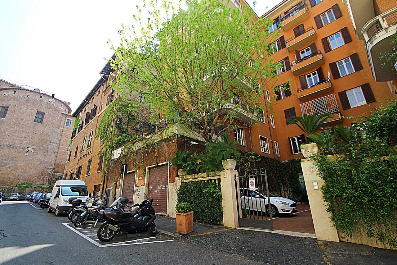 Lancelot Roma