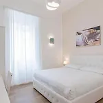 Leo\'S Colosseum - Private Apartments