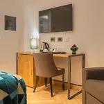Navona Essence Hotel