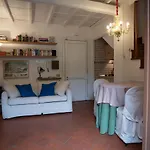 Forum Apartment