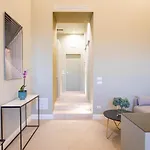Domus 21 Luxury Suites
