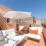 Iflat Lovely Apartment With View On Pope Window