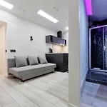 Diamond Apartments