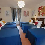 Budget Rooms Des Arts
