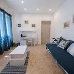 Casa Rosa Beige E Blu