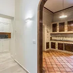 Luxury Apartment Cola