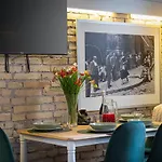 Casa Vinia
